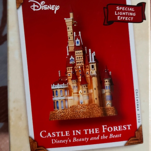 Hallmark Keepsake CASTLE IN THE FOREST - Picture 1 of 4